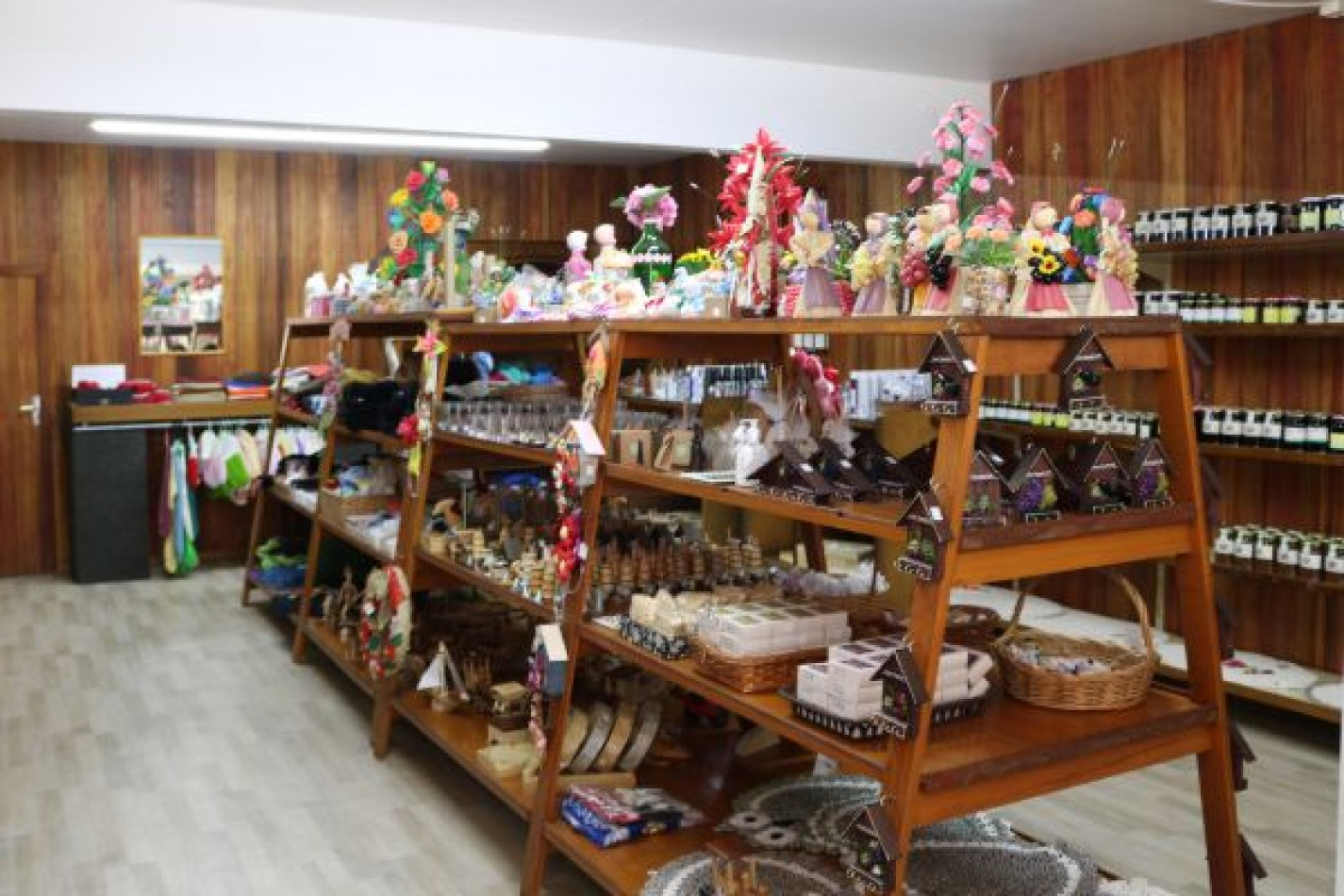 Loja dos Artesãos Aurora resgata a tradição do feito à mão