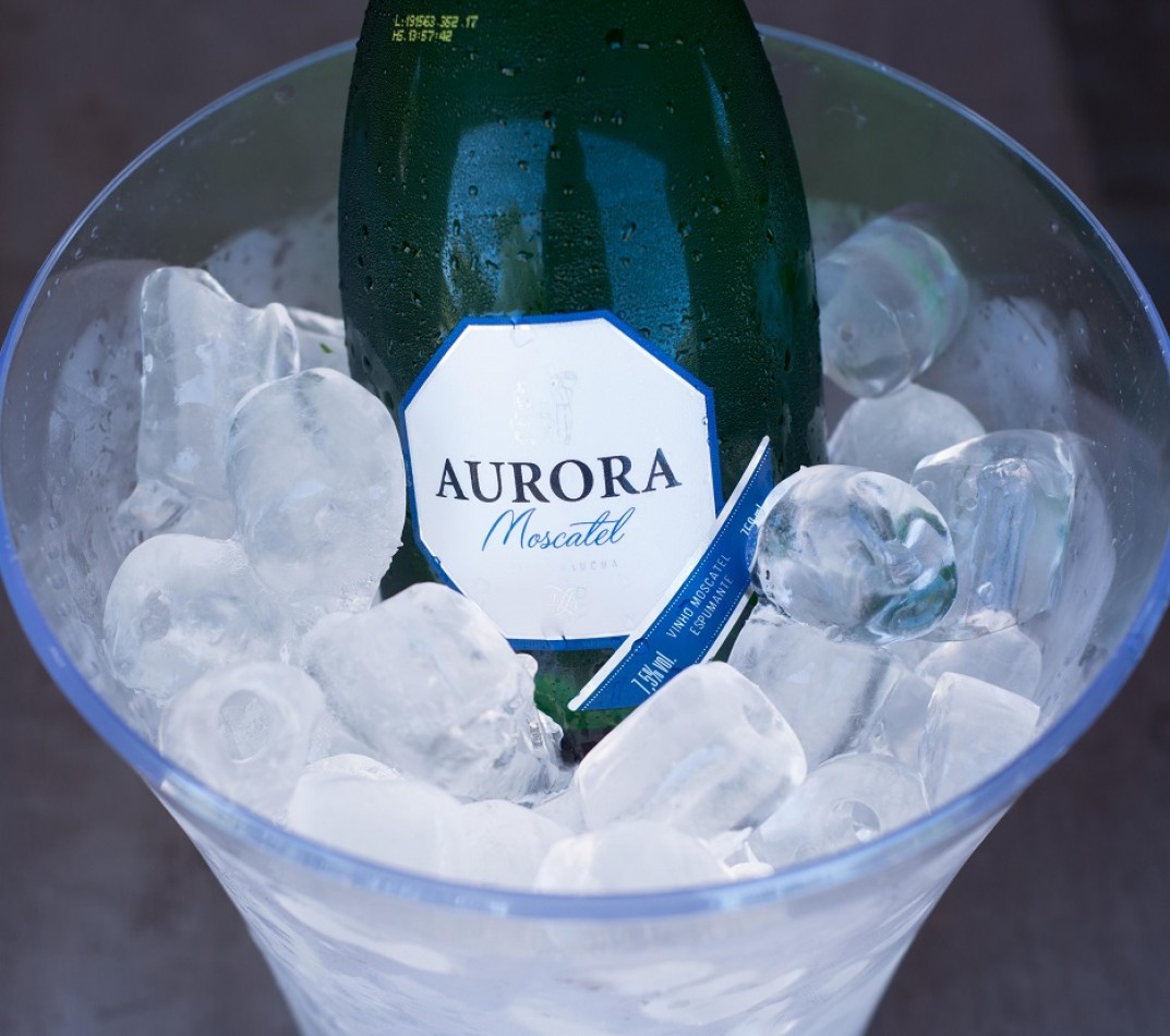 No país do champagne, espumantes Aurora recebem duas medalhas de ouro