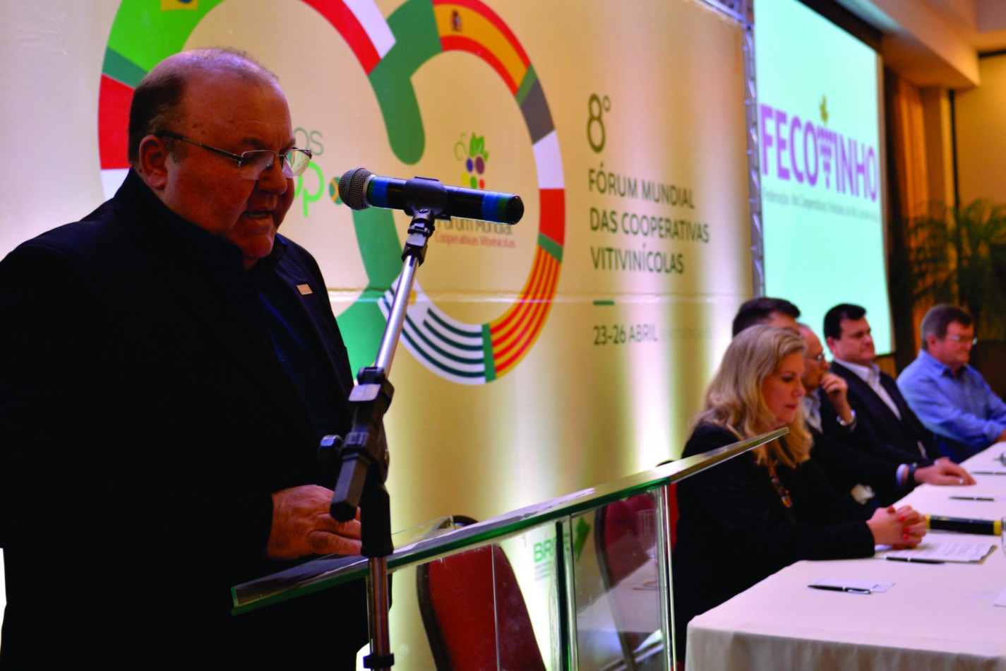 Serra Gaúcha sediou o 8º Fórum Mundial das Cooperativas Vitivinícolas
