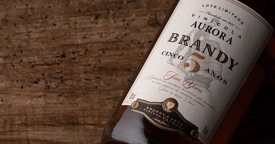 Aurora Brandy 5 anos chega ao mercado em edição limitada