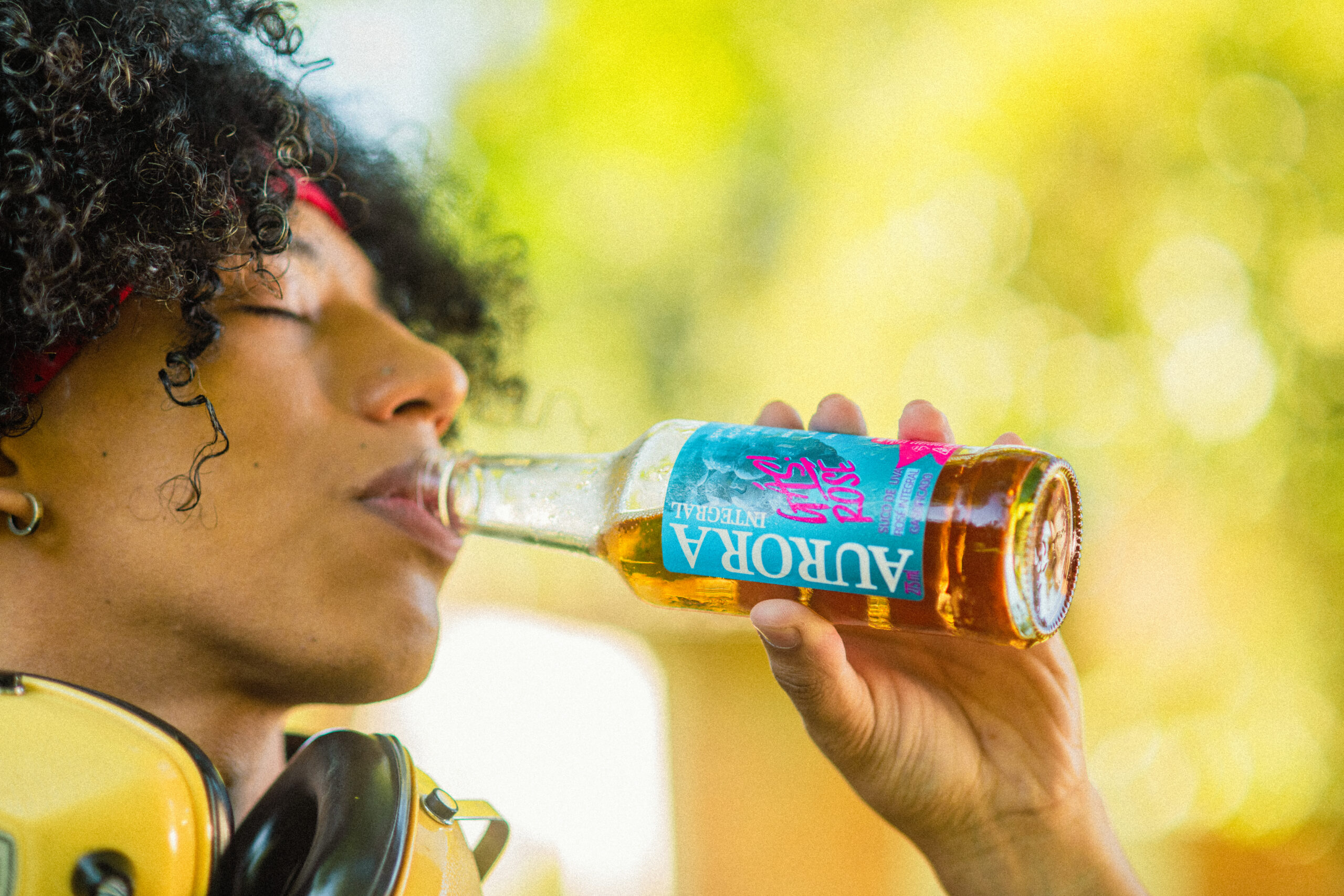 Suco Aurora Gaseificado: Borbulhas, Sabor e um Flashback Inesquecível